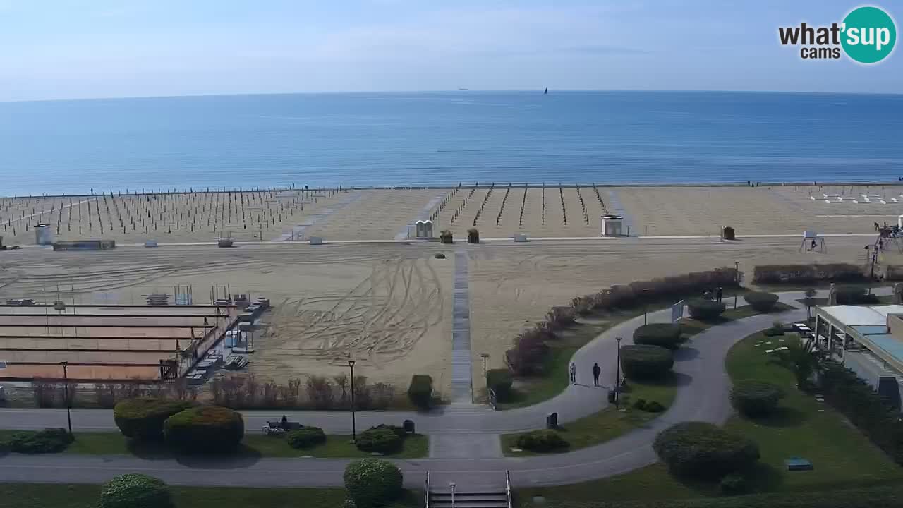 La spiaggia di Bibione webcam live e piazzale Zenit