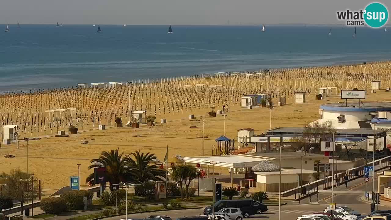 La spiaggia di Bibione webcam live e piazzale Zenit