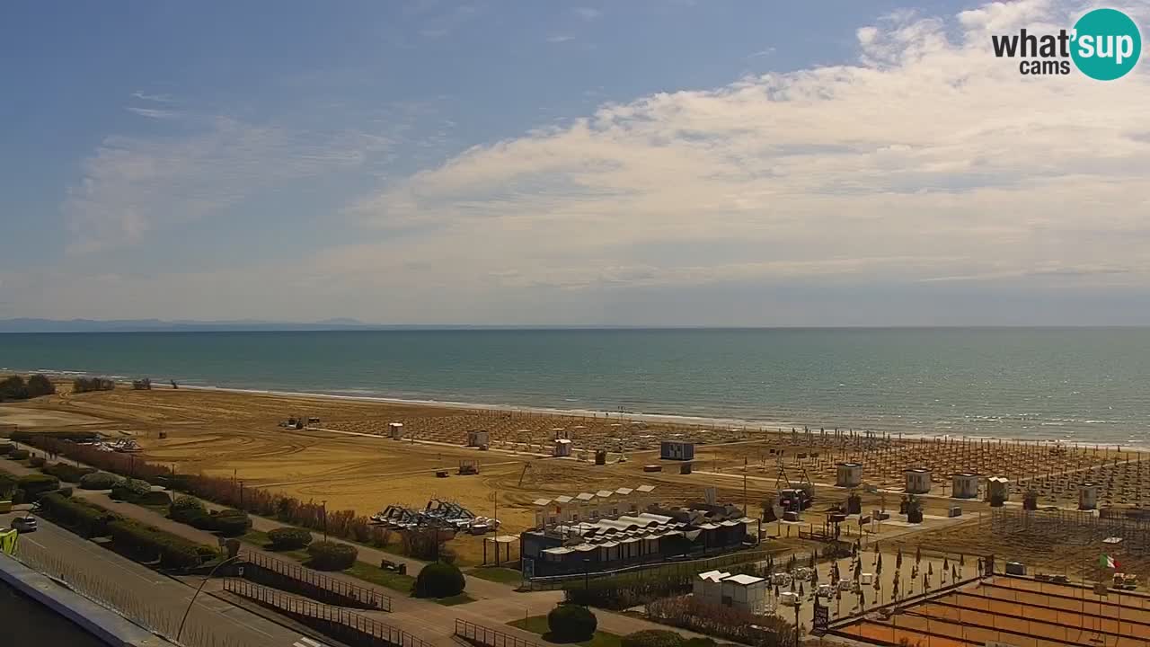La spiaggia di Bibione webcam live e piazzale Zenit