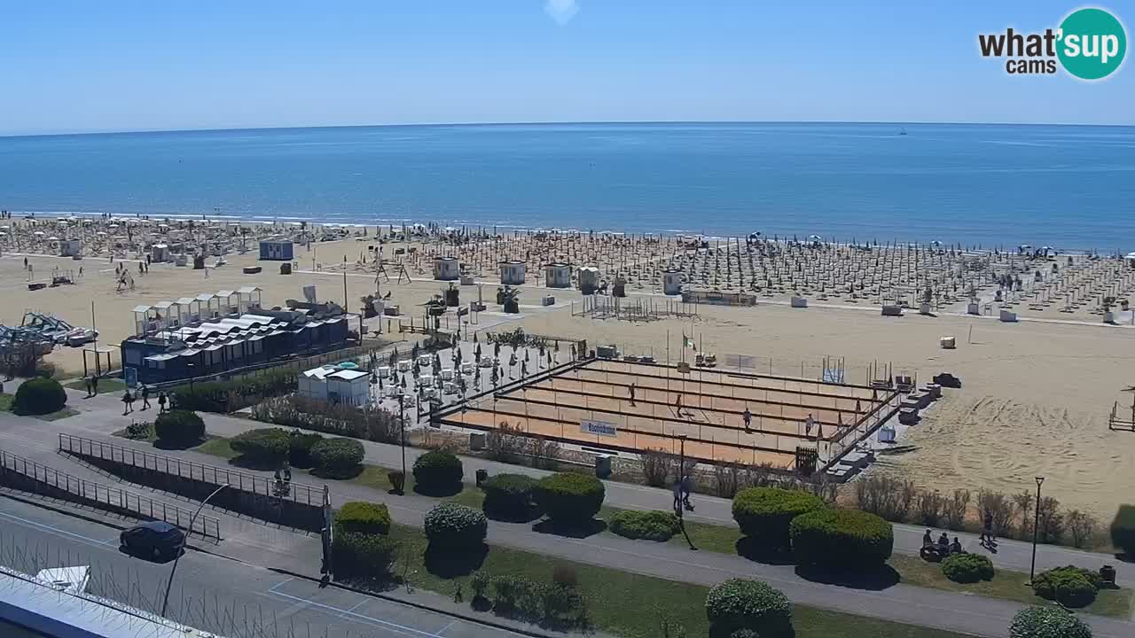 La spiaggia di Bibione webcam live e piazzale Zenit