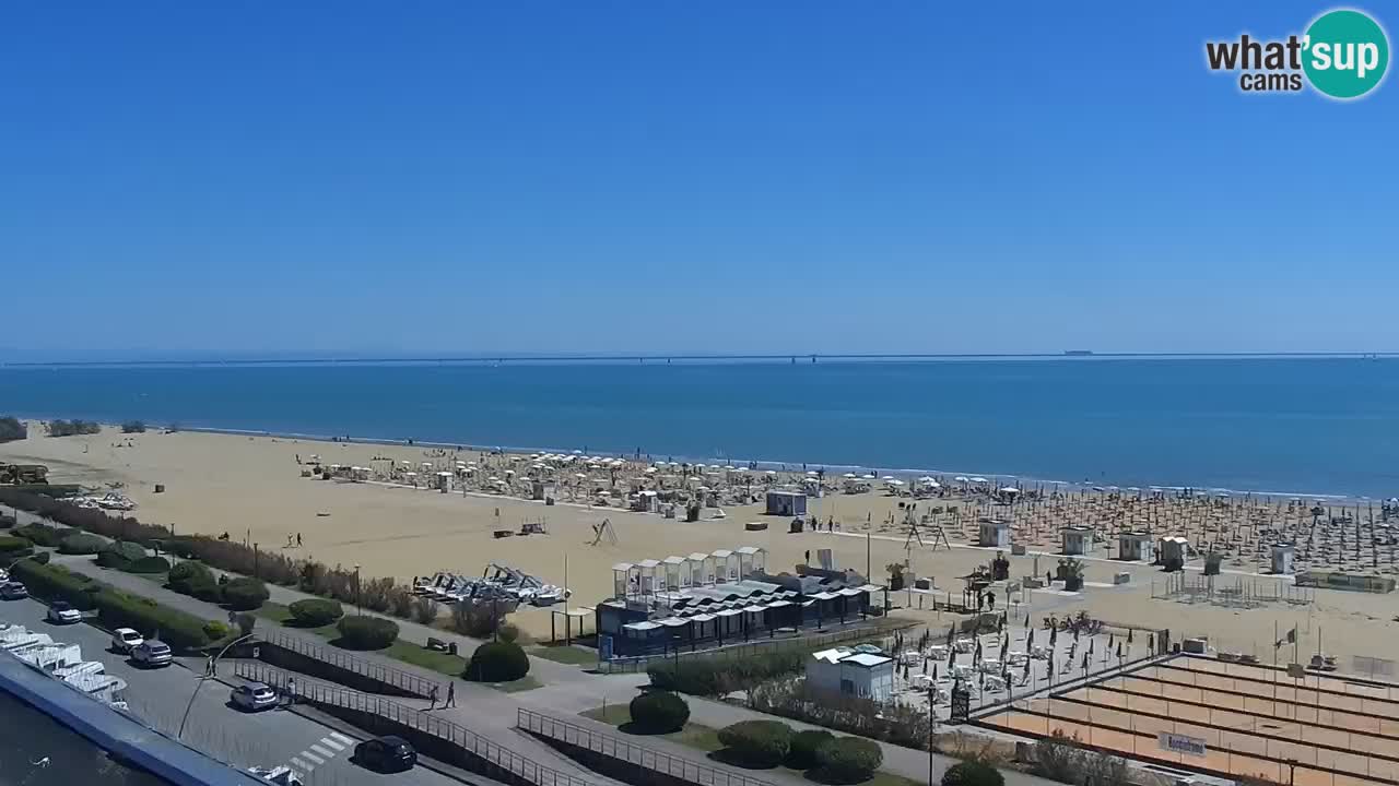 La spiaggia di Bibione webcam live e piazzale Zenit