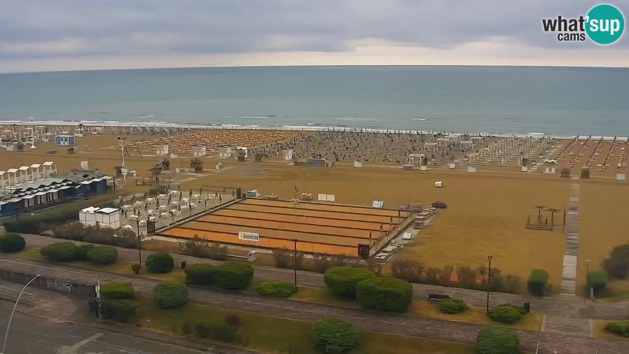 La spiaggia di Bibione webcam live e piazzale Zenit