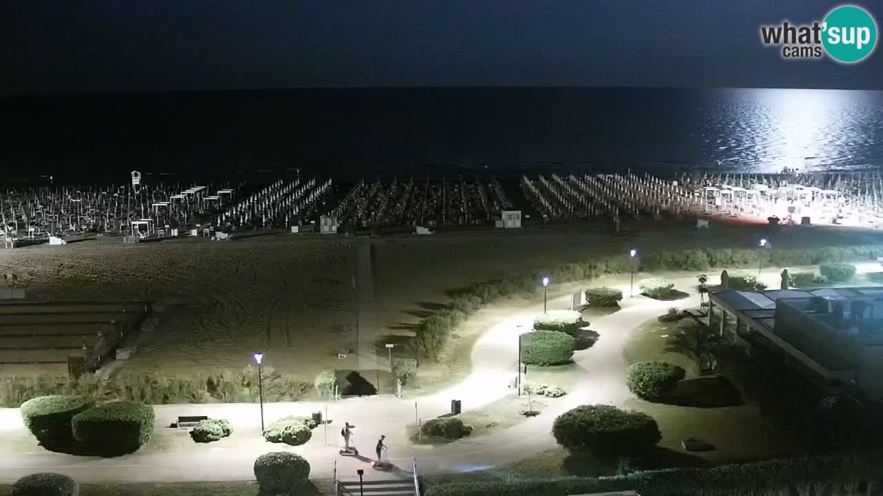 La spiaggia di Bibione webcam live e piazzale Zenit