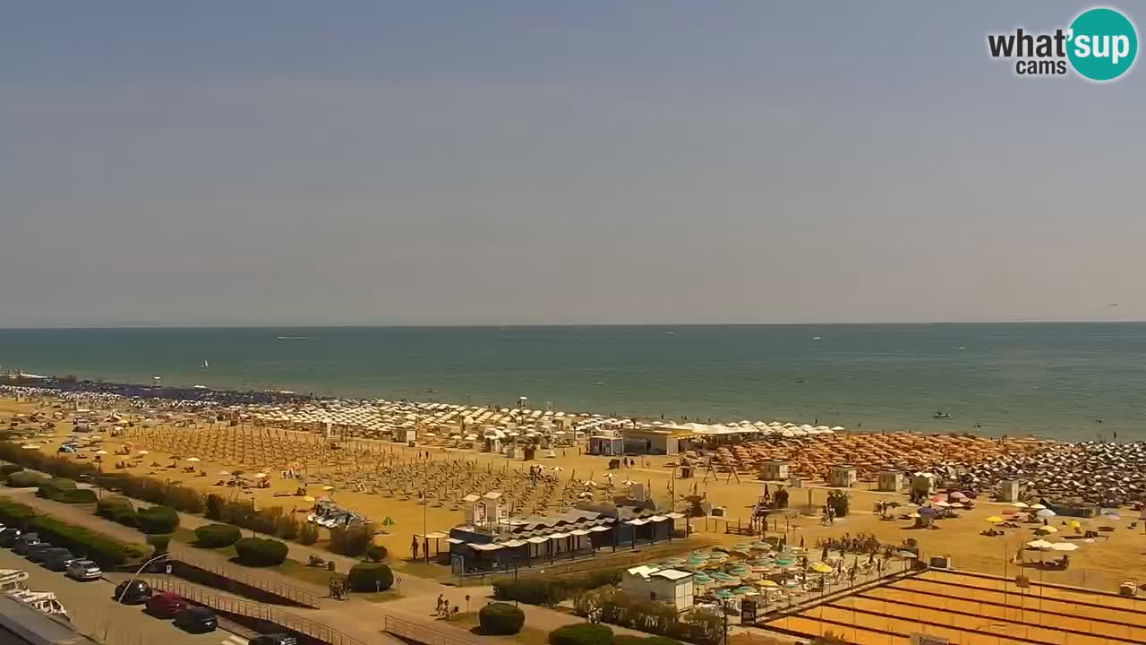 La spiaggia di Bibione webcam live e piazzale Zenit
