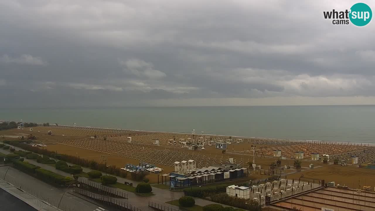La spiaggia di Bibione webcam live e piazzale Zenit