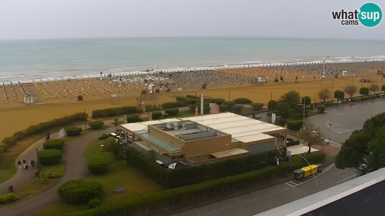 La spiaggia di Bibione webcam live e piazzale Zenit