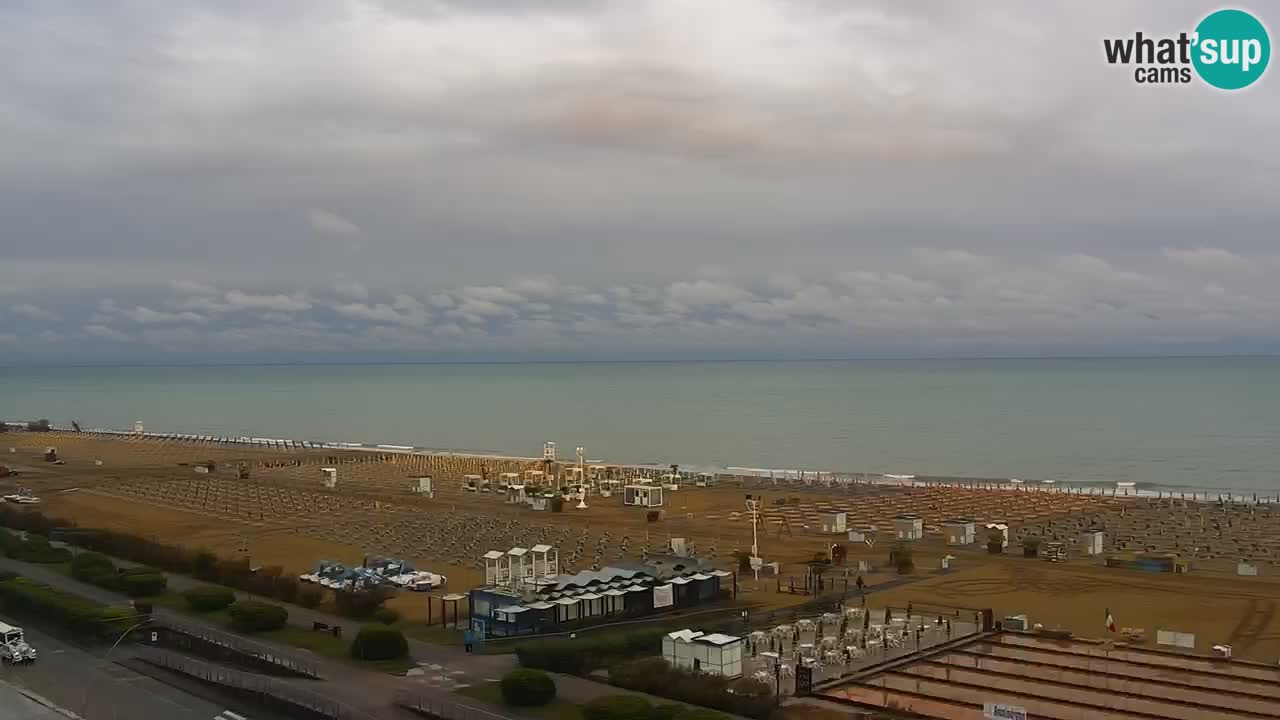 La spiaggia di Bibione webcam live e piazzale Zenit