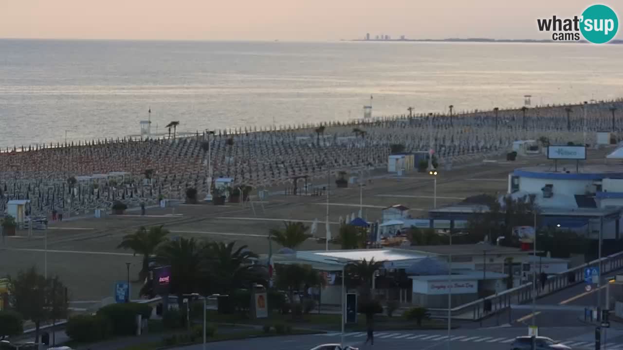 La spiaggia di Bibione webcam live e piazzale Zenit