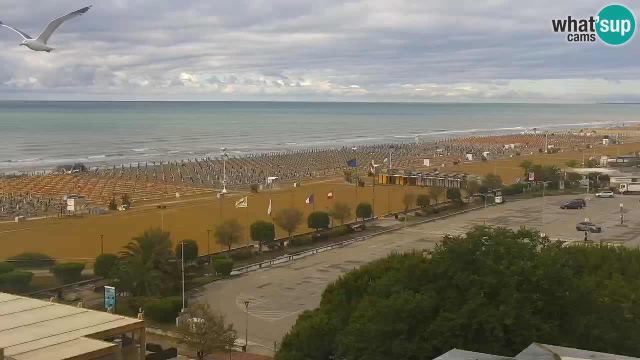 La spiaggia di Bibione webcam live e piazzale Zenit