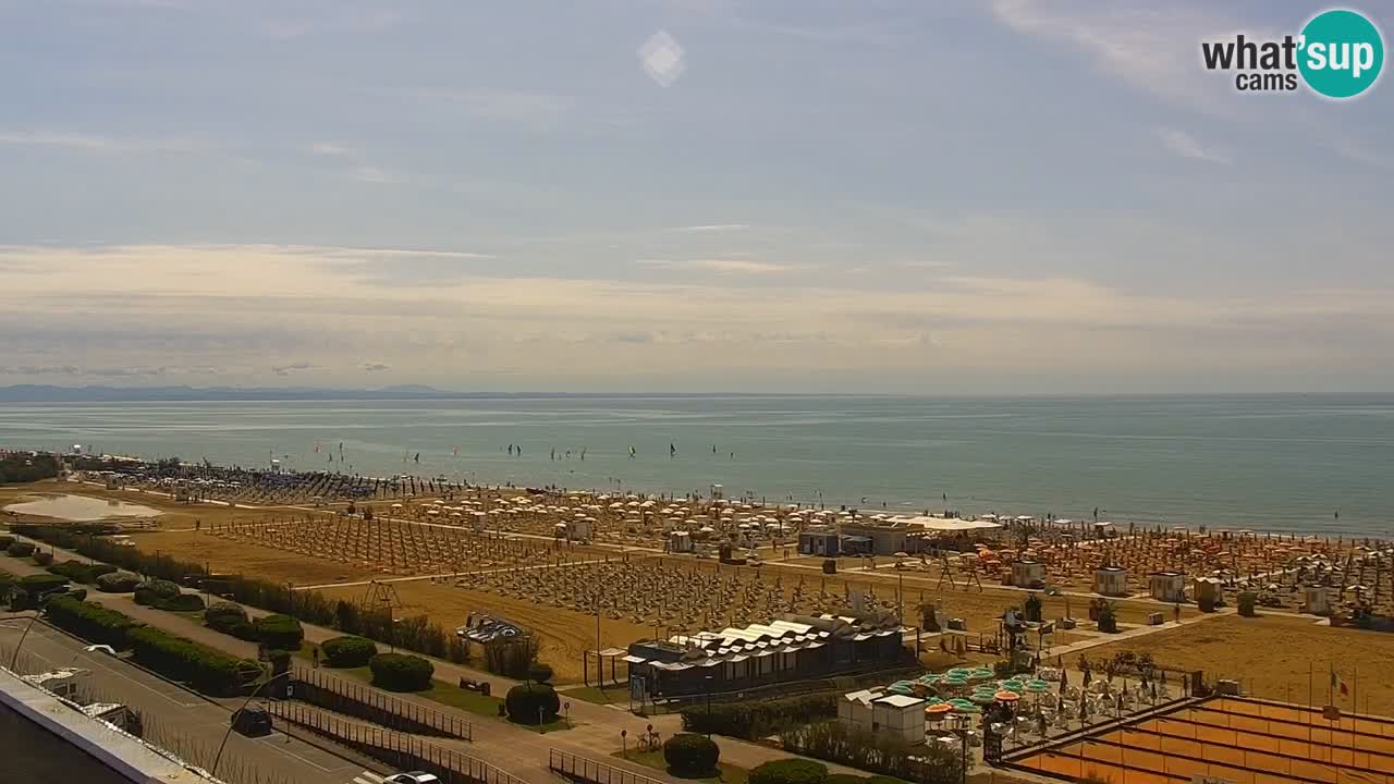 La spiaggia di Bibione webcam live e piazzale Zenit