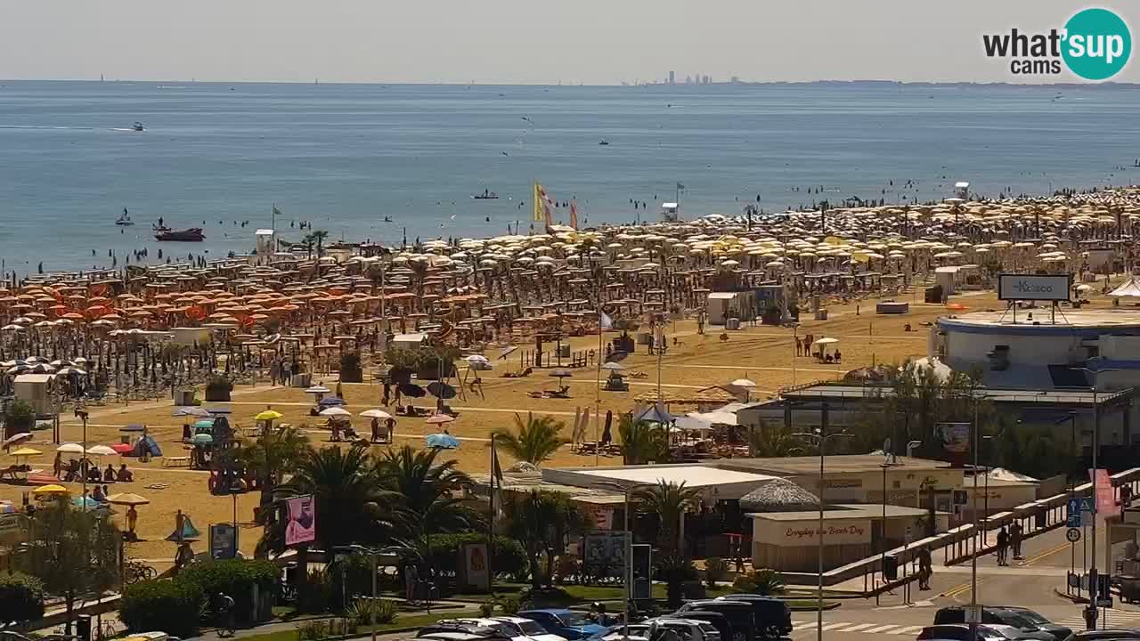 La spiaggia di Bibione webcam live e piazzale Zenit