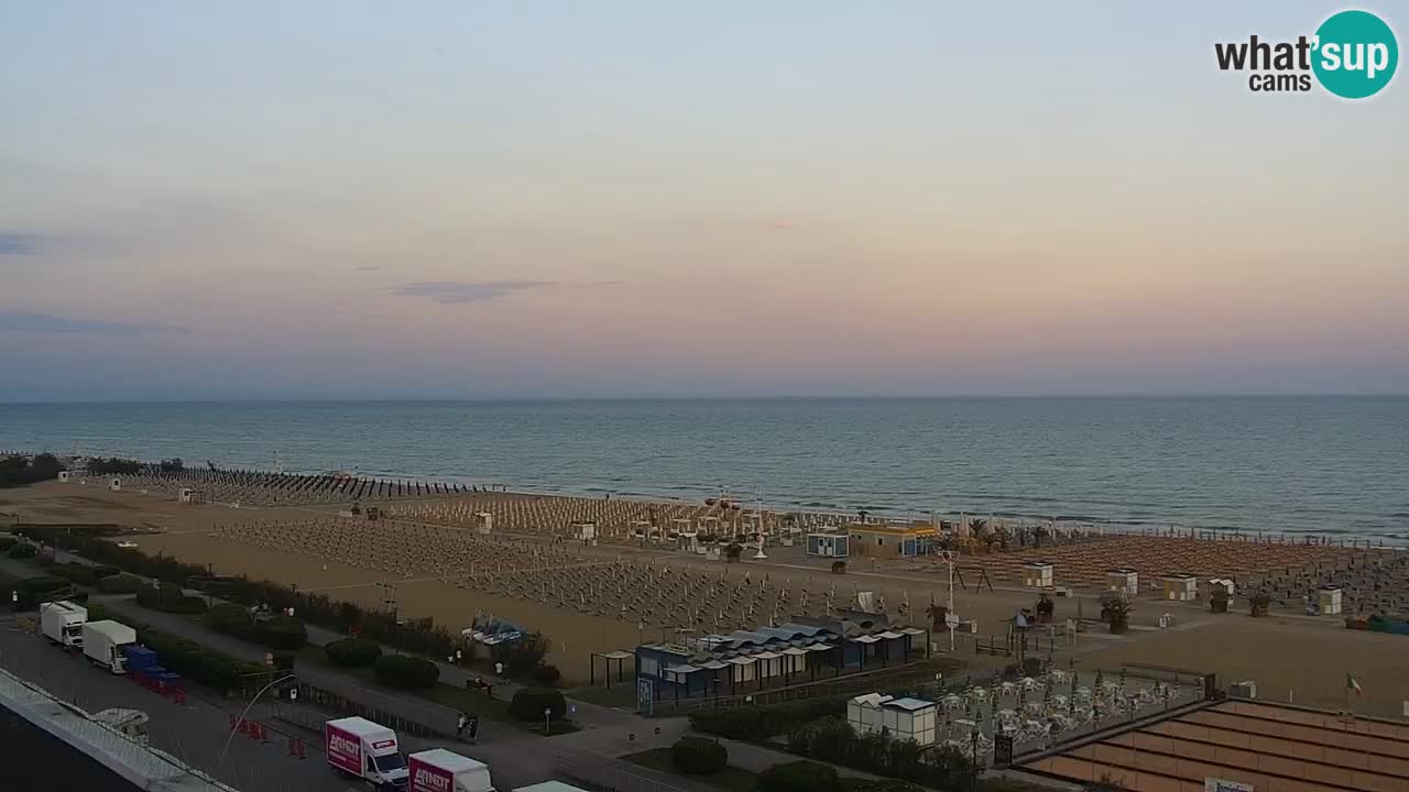 La spiaggia di Bibione webcam live e piazzale Zenit
