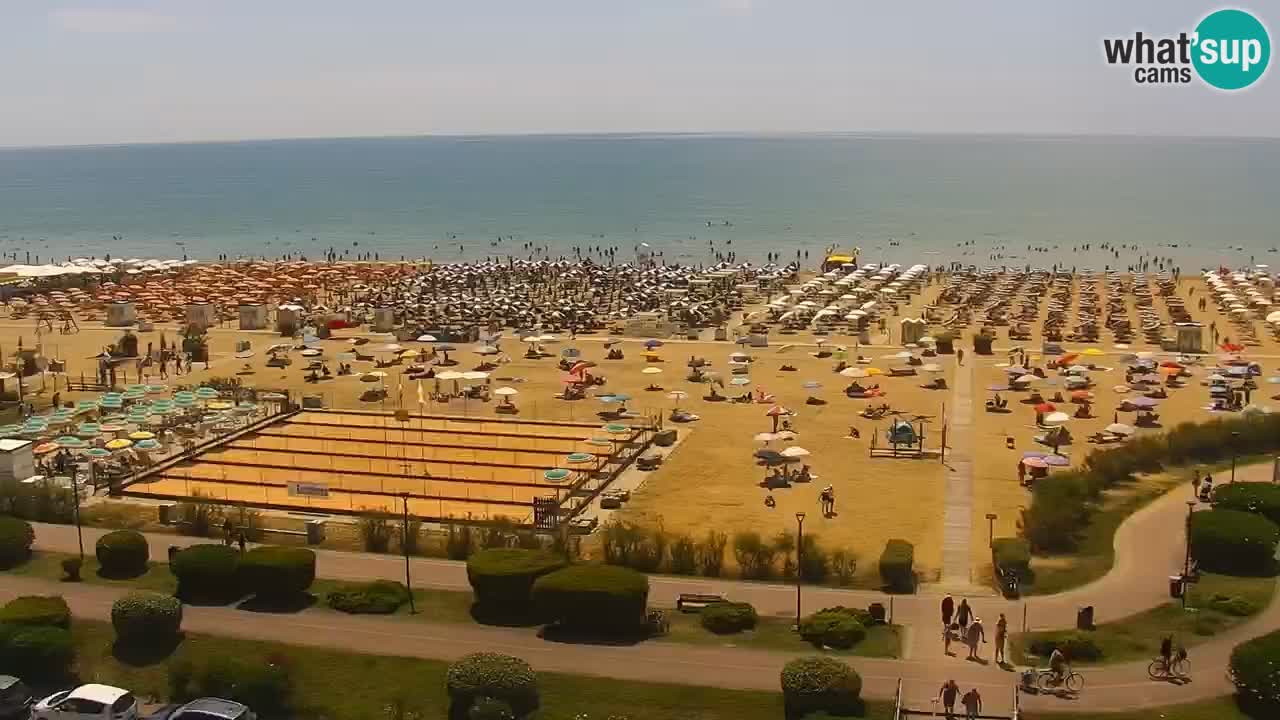 La spiaggia di Bibione webcam live e piazzale Zenit
