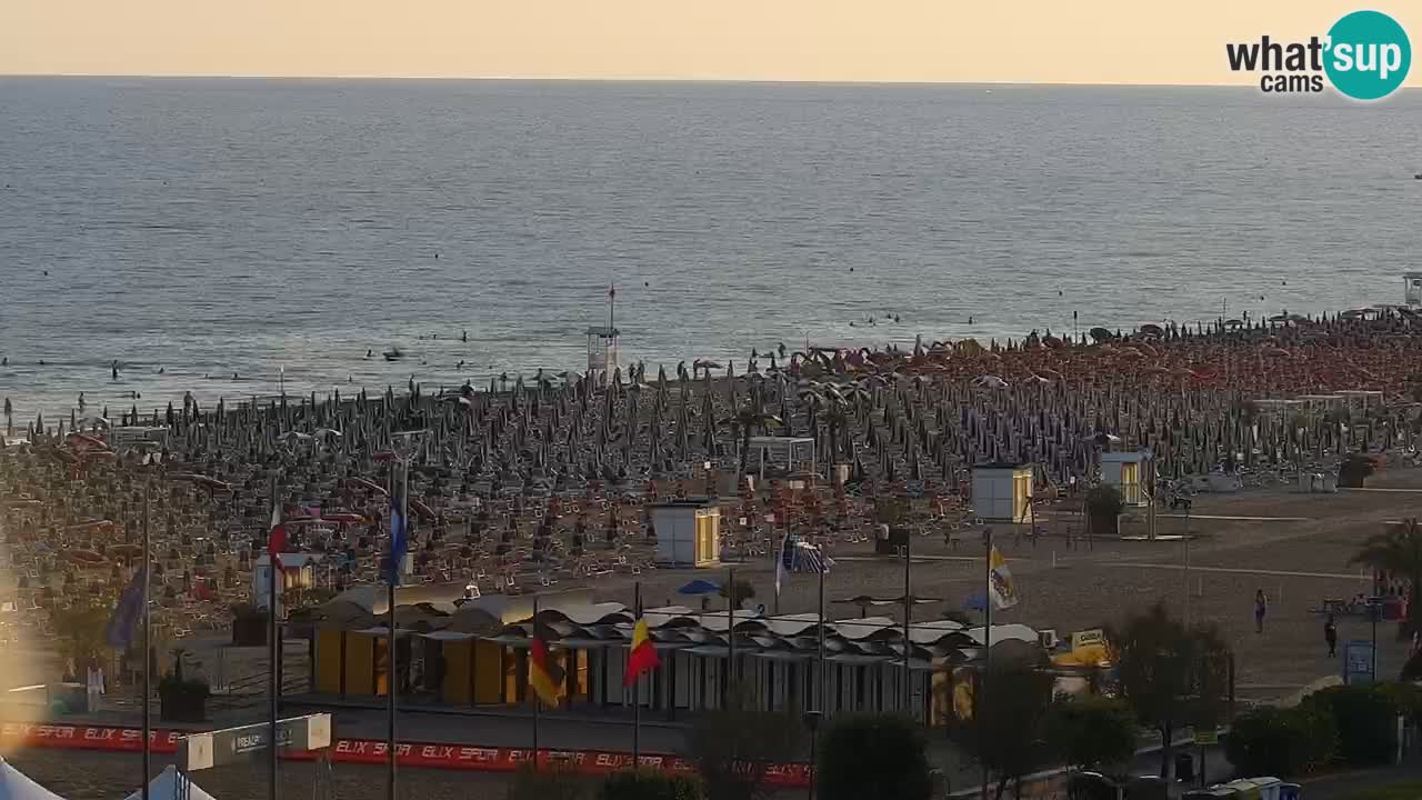 La spiaggia di Bibione webcam live e piazzale Zenit
