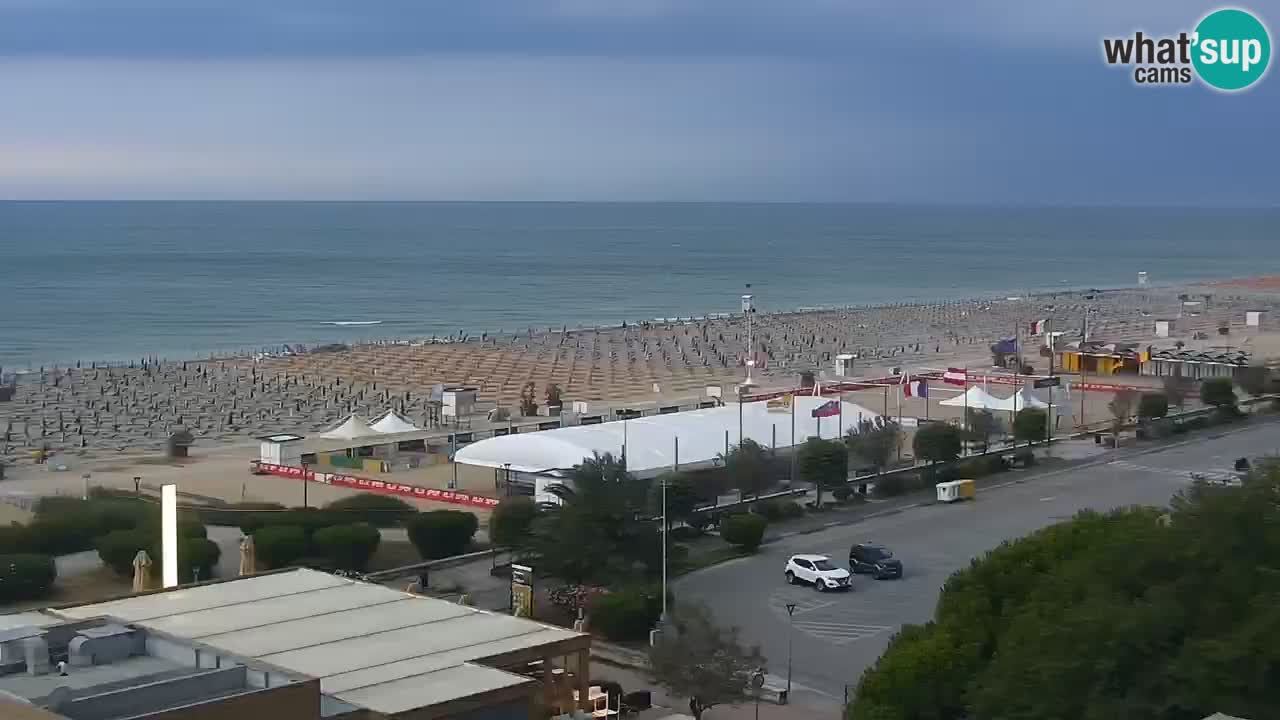 La spiaggia di Bibione webcam live e piazzale Zenit