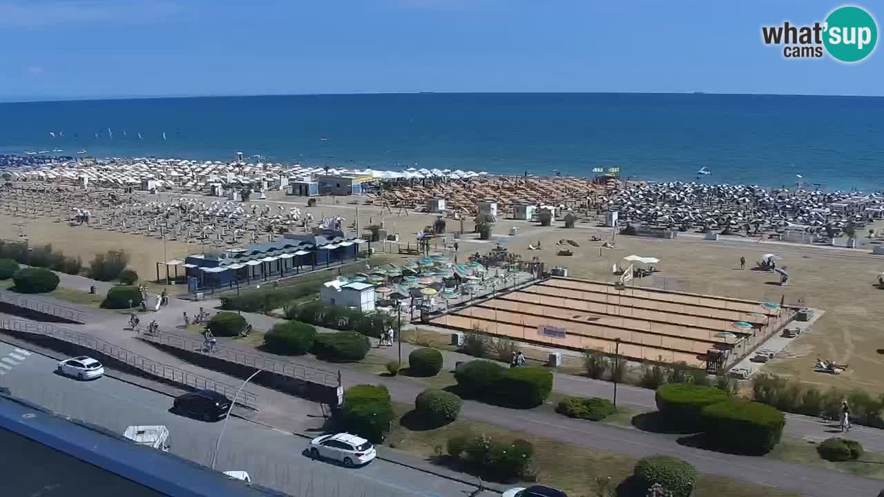 La spiaggia di Bibione webcam live e piazzale Zenit