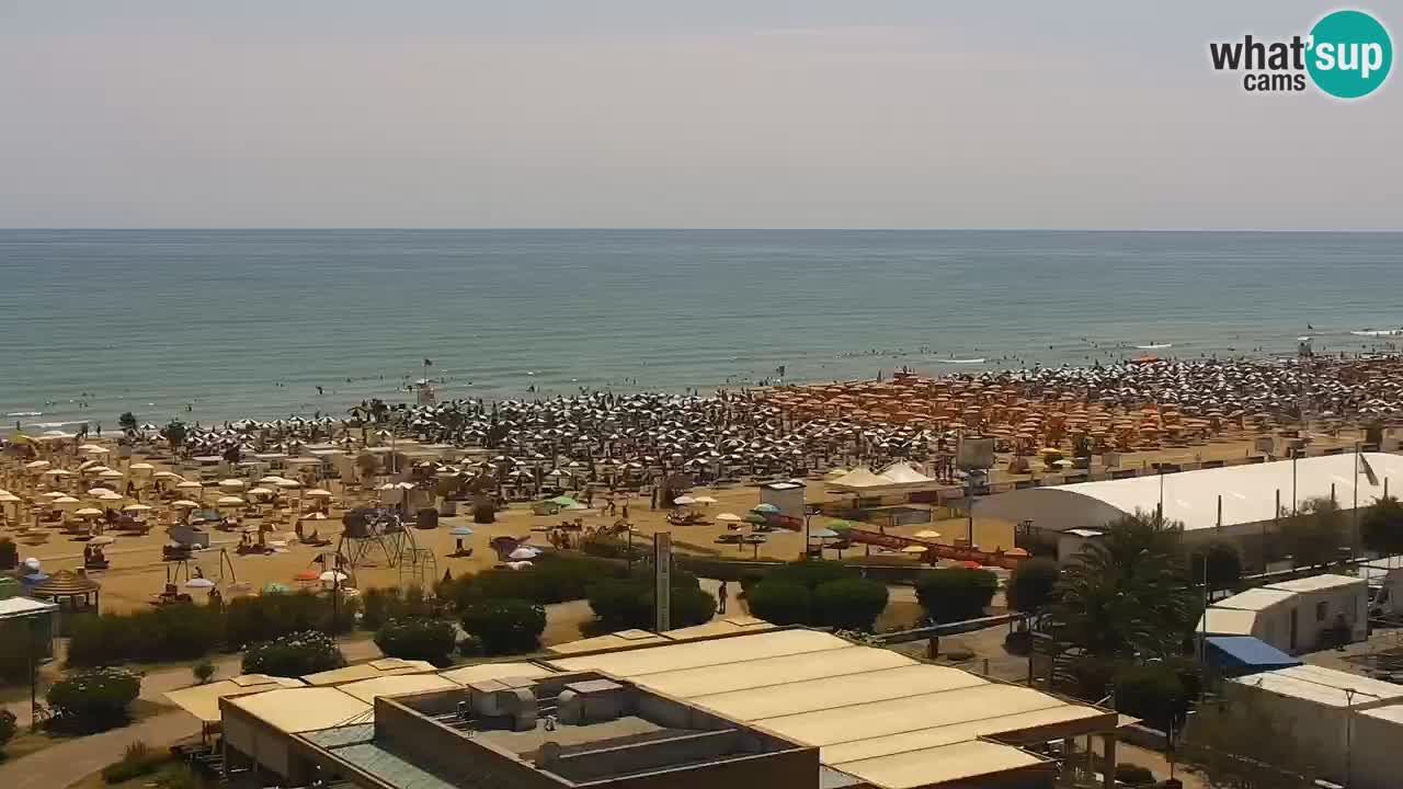 La spiaggia di Bibione webcam live e piazzale Zenit