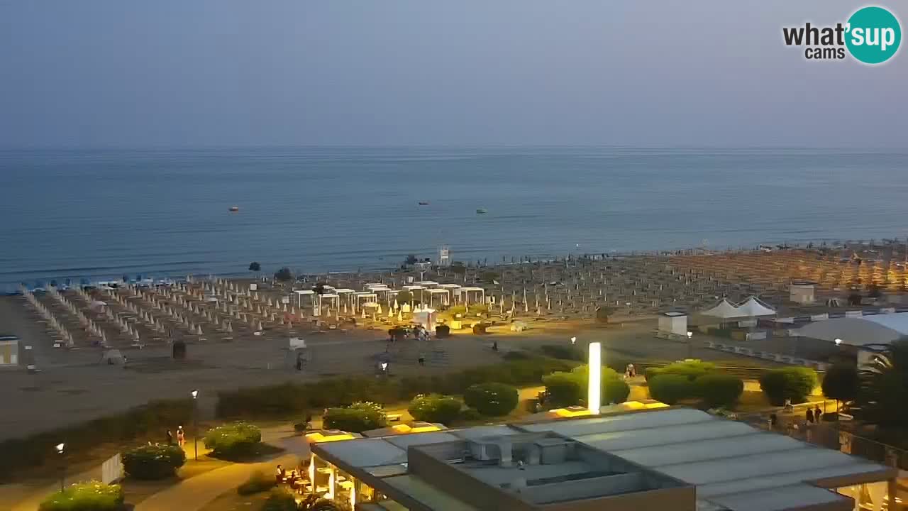 La spiaggia di Bibione webcam live e piazzale Zenit