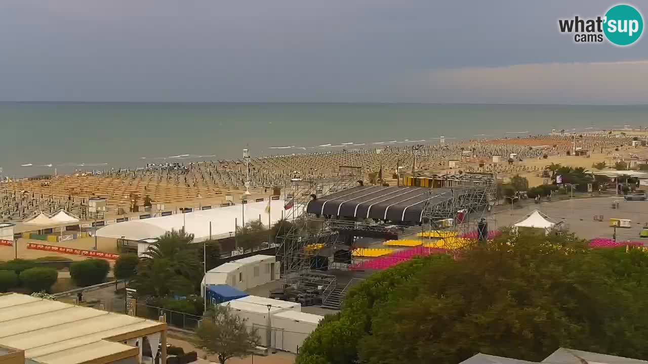 La spiaggia di Bibione webcam live e piazzale Zenit