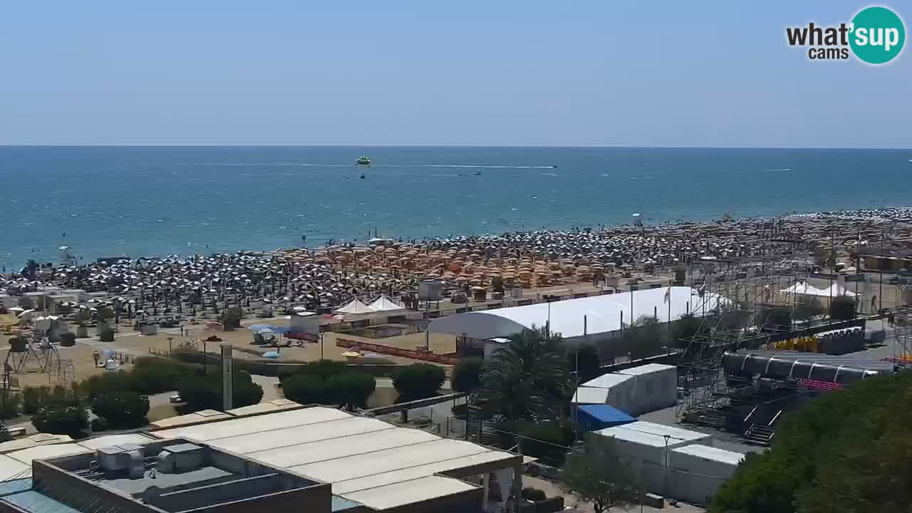 La spiaggia di Bibione webcam live e piazzale Zenit