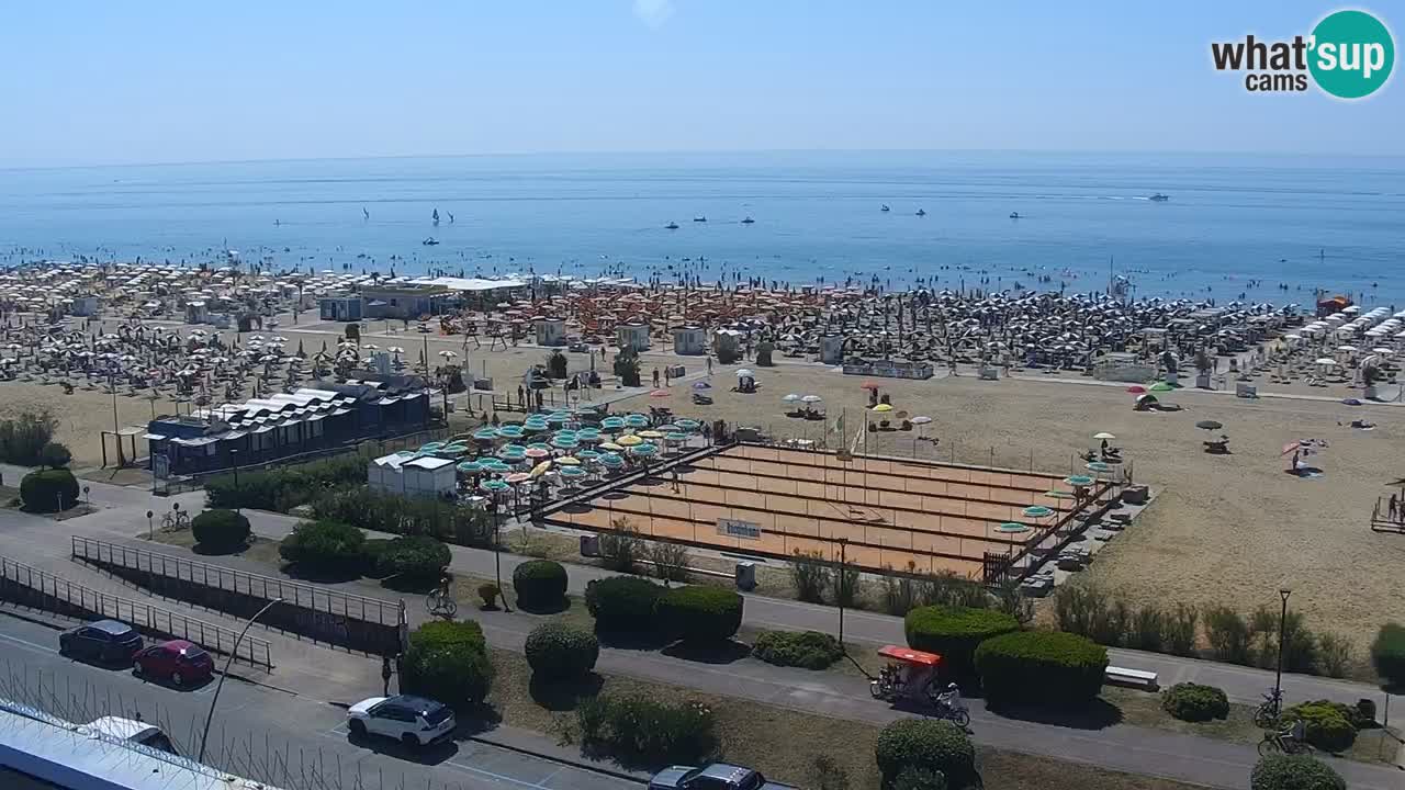 La spiaggia di Bibione webcam live e piazzale Zenit