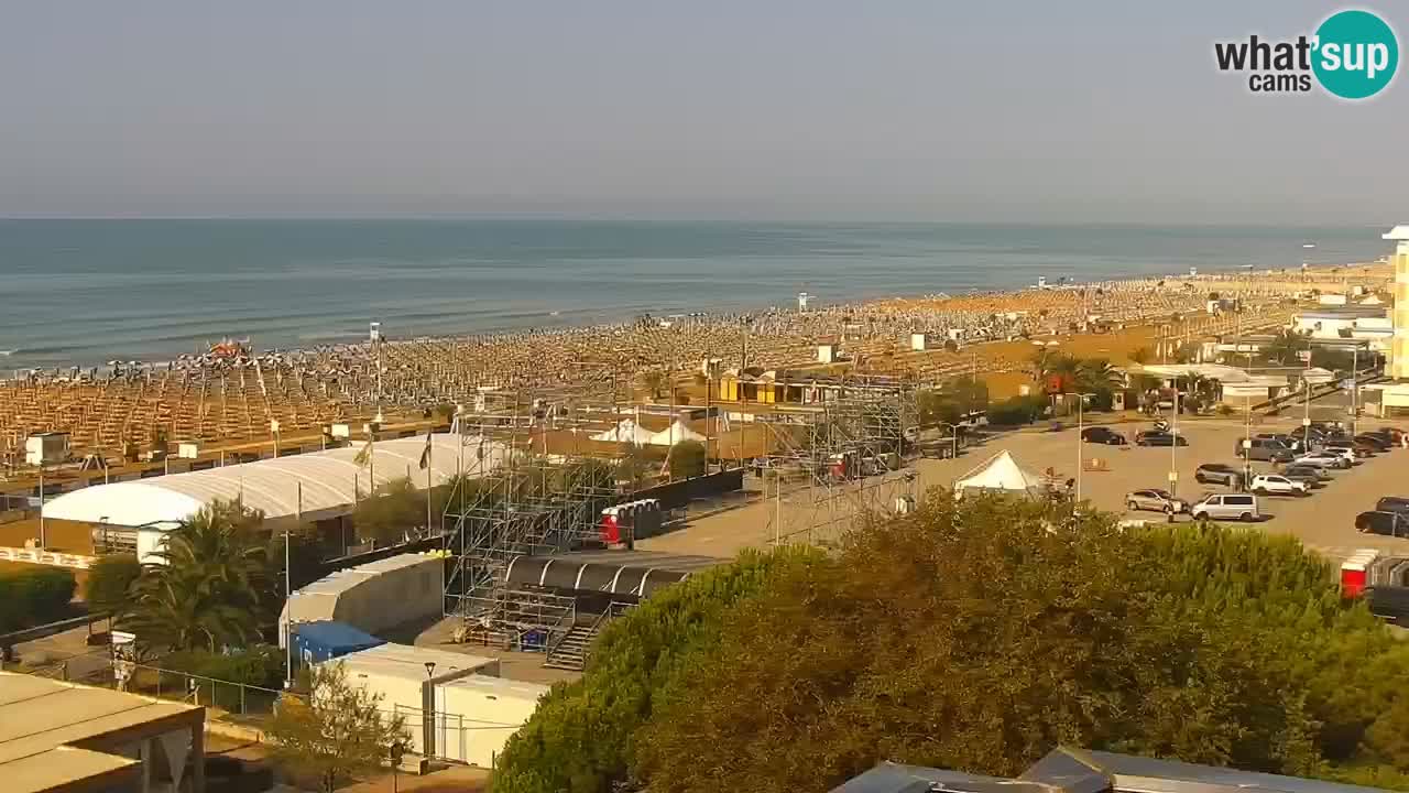 La spiaggia di Bibione webcam live e piazzale Zenit