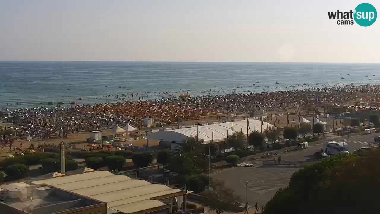 La spiaggia di Bibione webcam live e piazzale Zenit