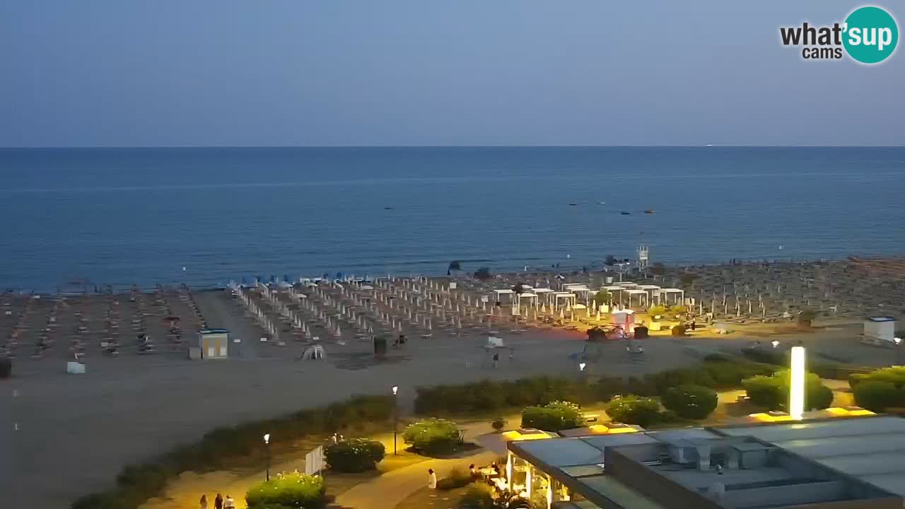 La spiaggia di Bibione webcam live e piazzale Zenit