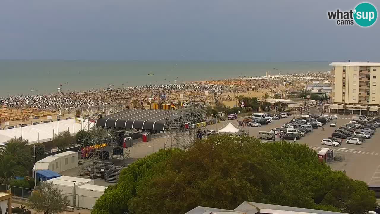 La spiaggia di Bibione webcam live e piazzale Zenit