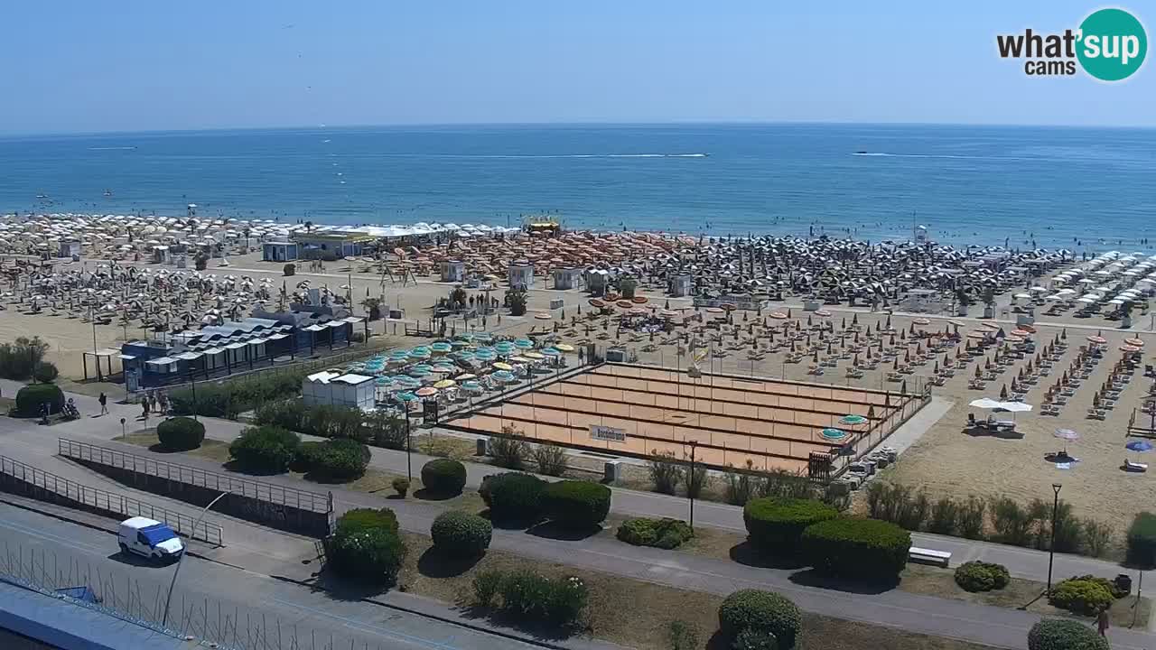 La spiaggia di Bibione webcam live e piazzale Zenit