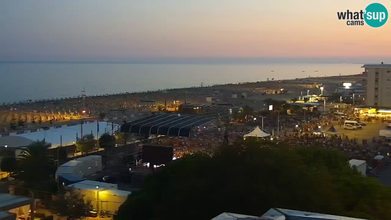 La spiaggia di Bibione webcam live e piazzale Zenit