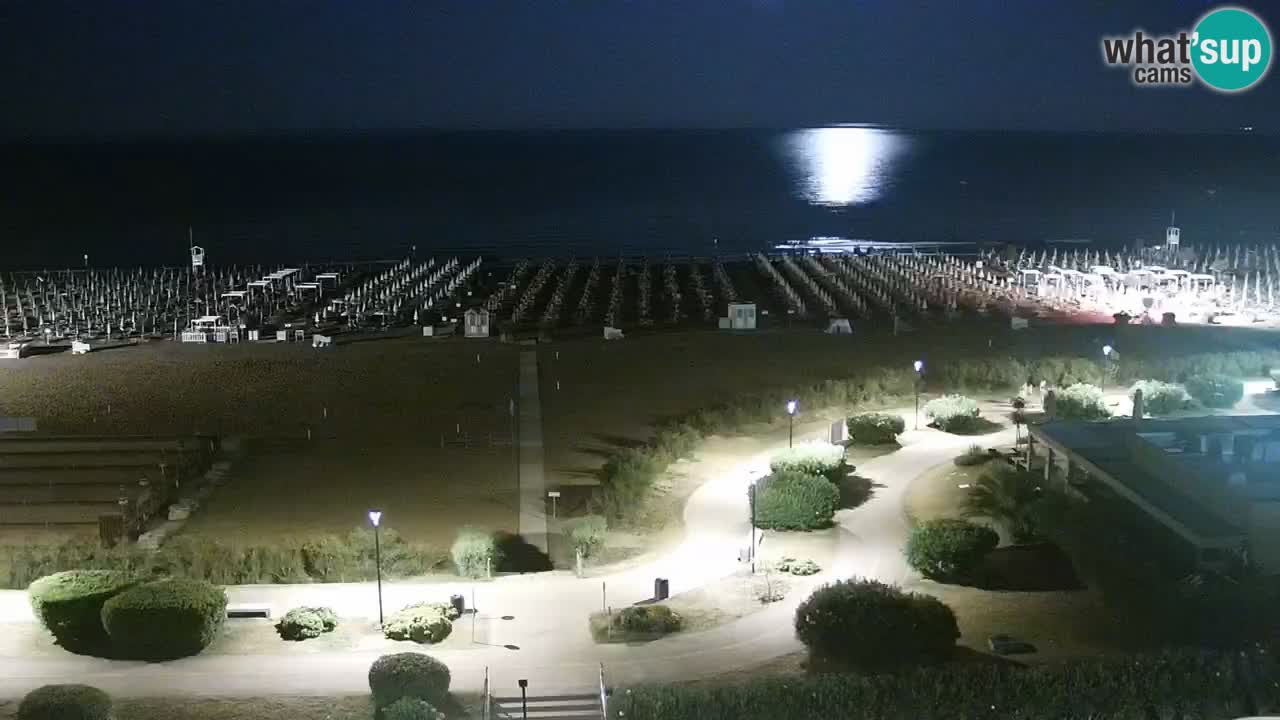 La spiaggia di Bibione webcam live e piazzale Zenit