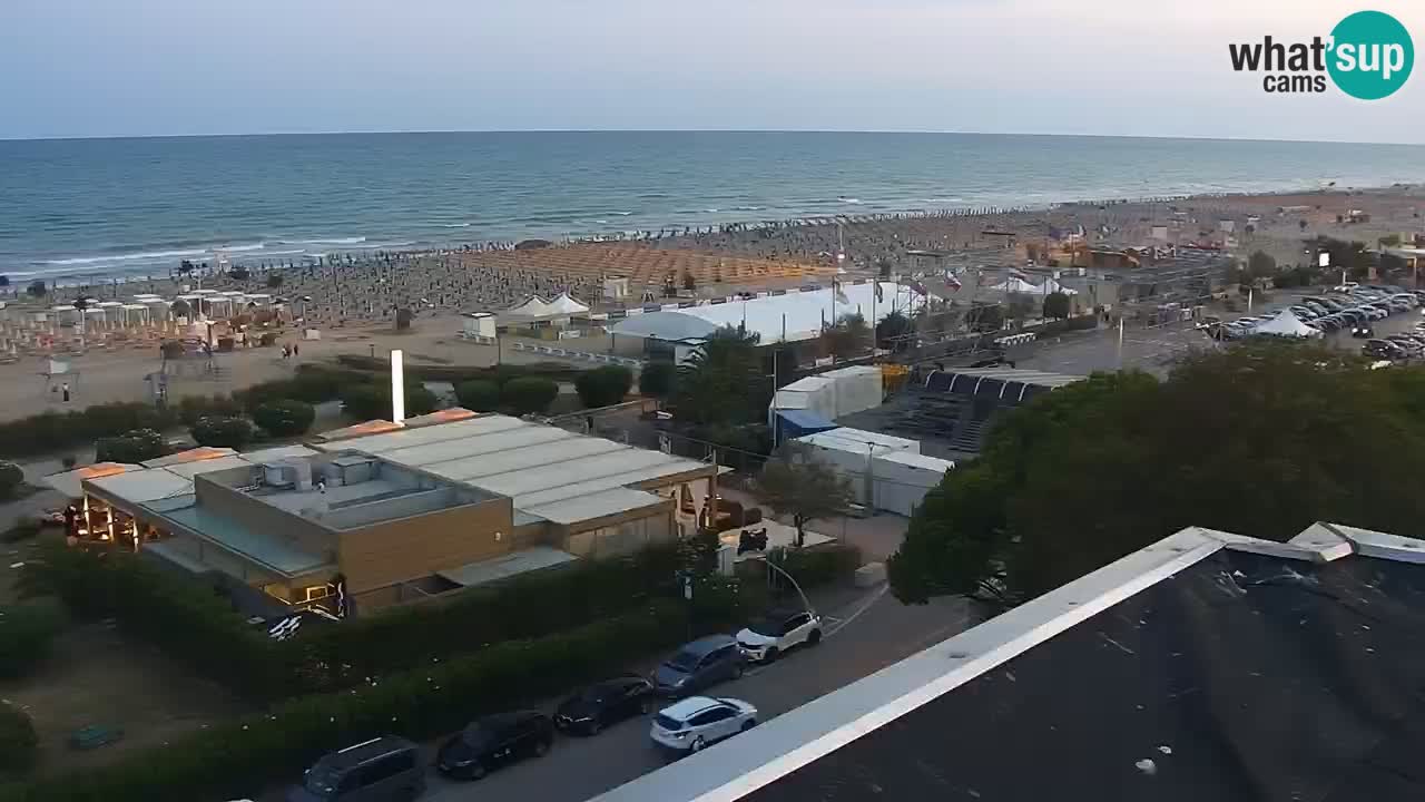 La spiaggia di Bibione webcam live e piazzale Zenit