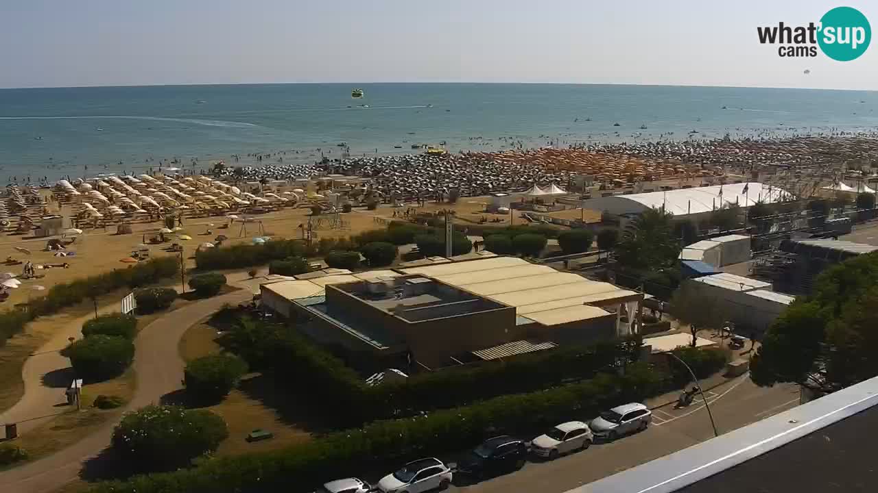 La spiaggia di Bibione webcam live e piazzale Zenit