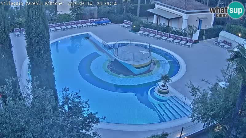 Villaggio Mare Blu bazen UŽIVO web kamera Bibione Pineda – Italija