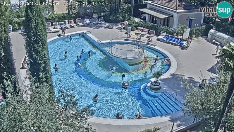 Villaggio Mare Blu bazen Spletna kamera V živo Bibione Pineda – Italija