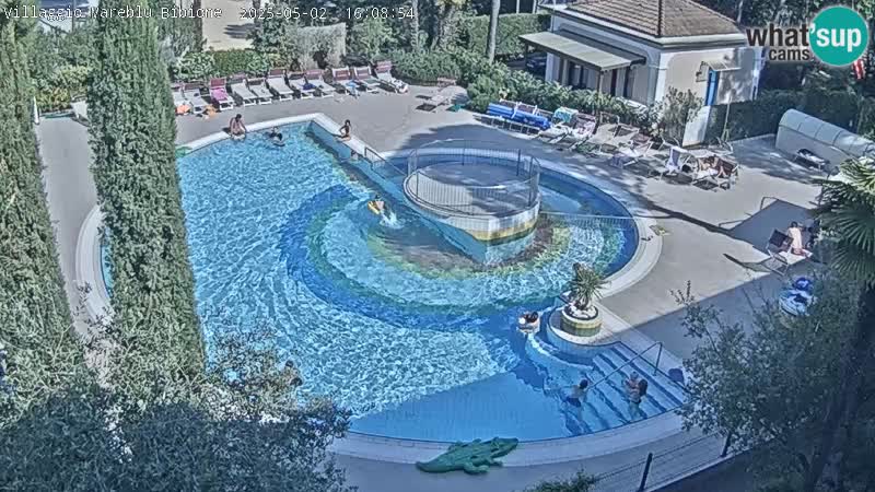 Villaggio Mare Blu bazen UŽIVO web kamera Bibione Pineda – Italija