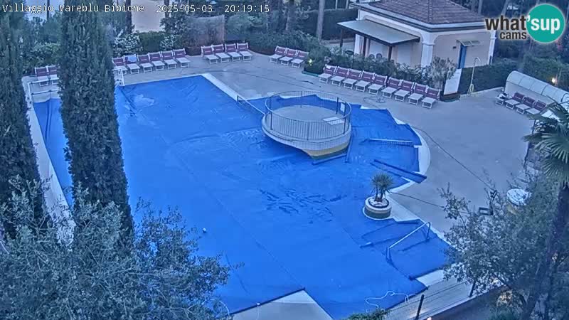 Villaggio Mare Blu bazen UŽIVO web kamera Bibione Pineda – Italija