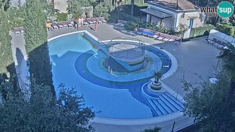 Villaggio Mare Blu bazen Spletna kamera V živo Bibione Pineda – Italija