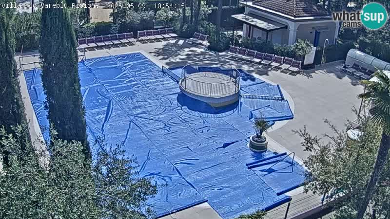 Villaggio Mare Blu bazen Spletna kamera V živo Bibione Pineda – Italija