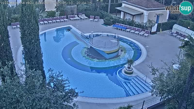 Villaggio Mare Blu bazen UŽIVO web kamera Bibione Pineda – Italija