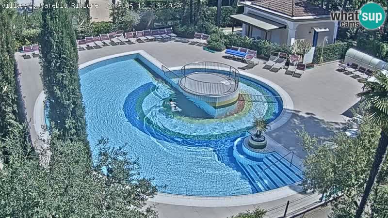 Villaggio Mare Blu bazen Spletna kamera V živo Bibione Pineda – Italija