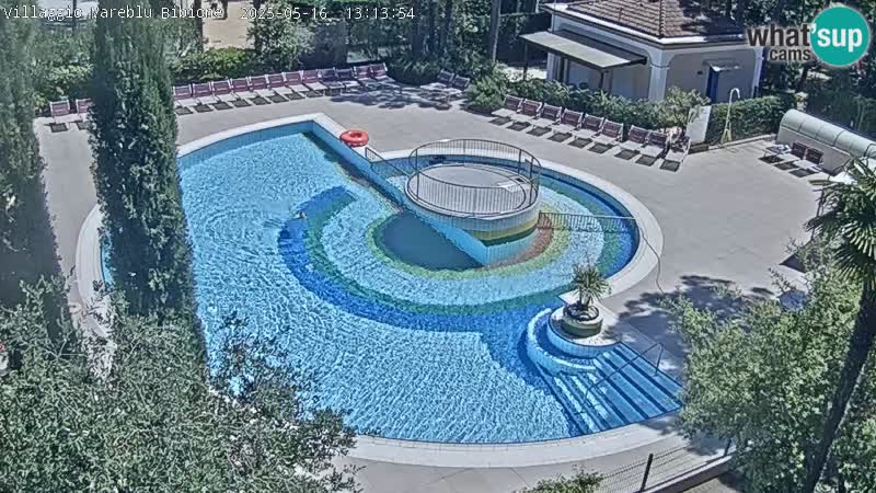 Villaggio Mare Blu bazen Spletna kamera V živo Bibione Pineda – Italija