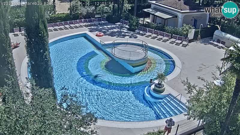 Villaggio Mare Blu bazen Spletna kamera V živo Bibione Pineda – Italija