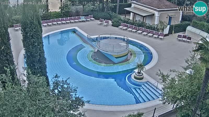 Villaggio Mare Blu bazen Spletna kamera V živo Bibione Pineda – Italija