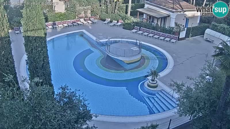 Villaggio Mare Blu bazen UŽIVO web kamera Bibione Pineda – Italija