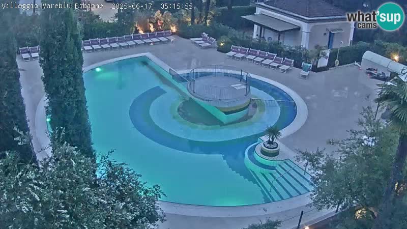 Villaggio Mare Blu bazen UŽIVO web kamera Bibione Pineda – Italija