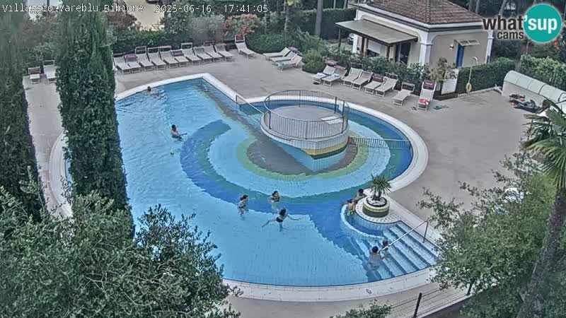 Villaggio Mare Blu bazen Spletna kamera V živo Bibione Pineda – Italija