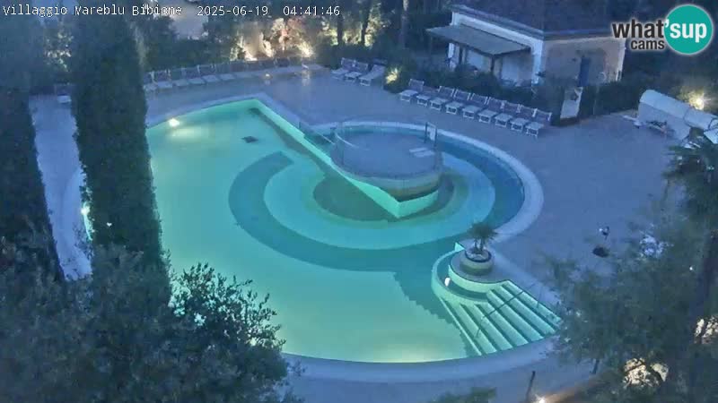 Villaggio Mare Blu bazen UŽIVO web kamera Bibione Pineda – Italija