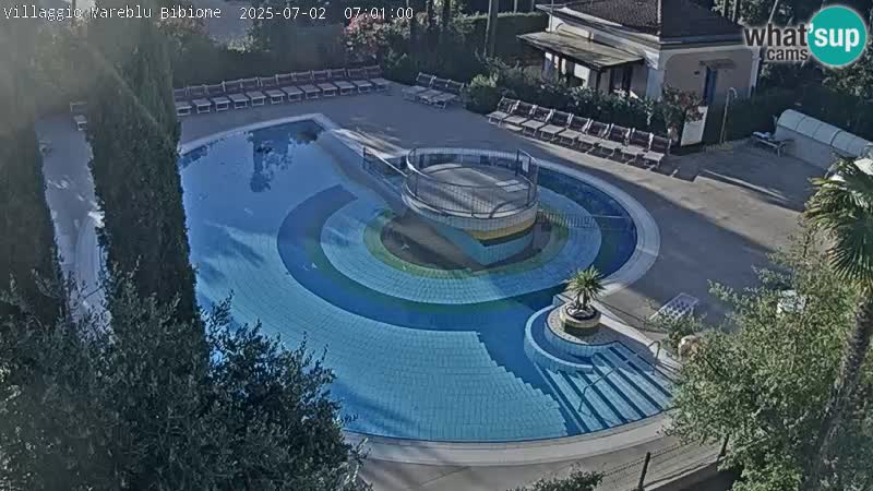 Villaggio Mare Blu bazen UŽIVO web kamera Bibione Pineda – Italija